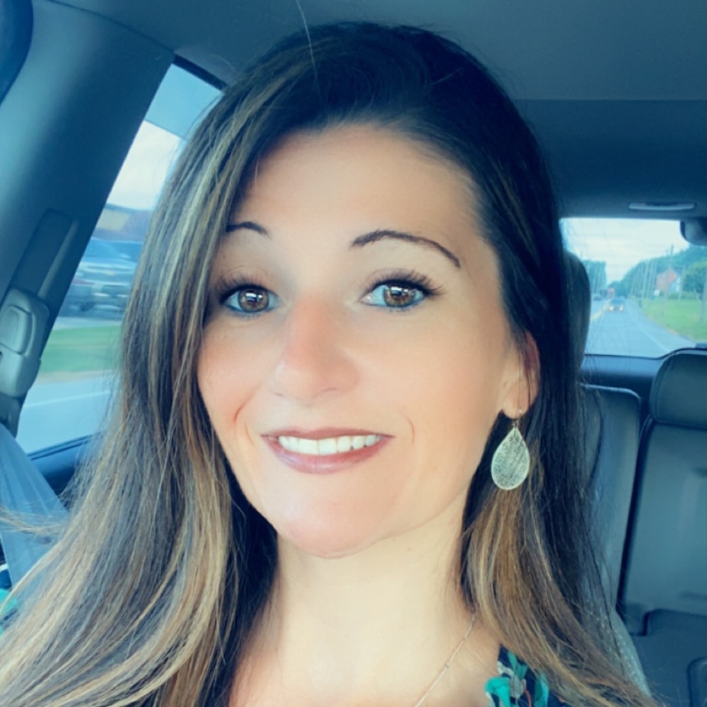 Meet your Posher, Lisa